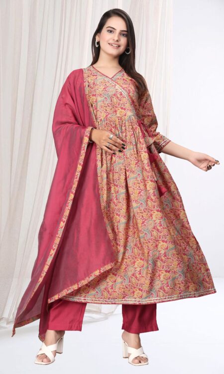 Elegant Gajari Modal Viscose Silk Kurta Set With Dupatta