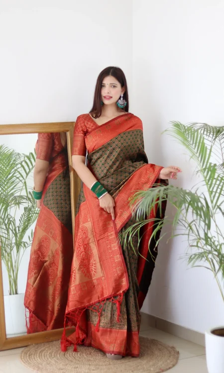 Dark Green Soft Semi-Silk Saree with Engrossing Maroon Blouse Piece