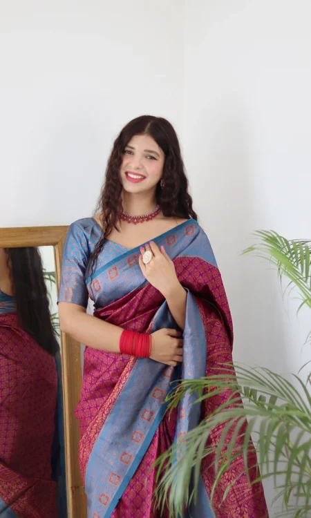 Stunning Magenta & Firozi Colour Saree Comes With Heavy Brocade Blouse